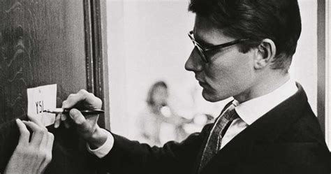 ysl historia|yves saint laurent founder.